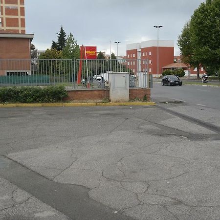 Hotel Houston Livorno - Struttura Esclusivamente Turistica - Not For Business Or Workers Ngoại thất bức ảnh