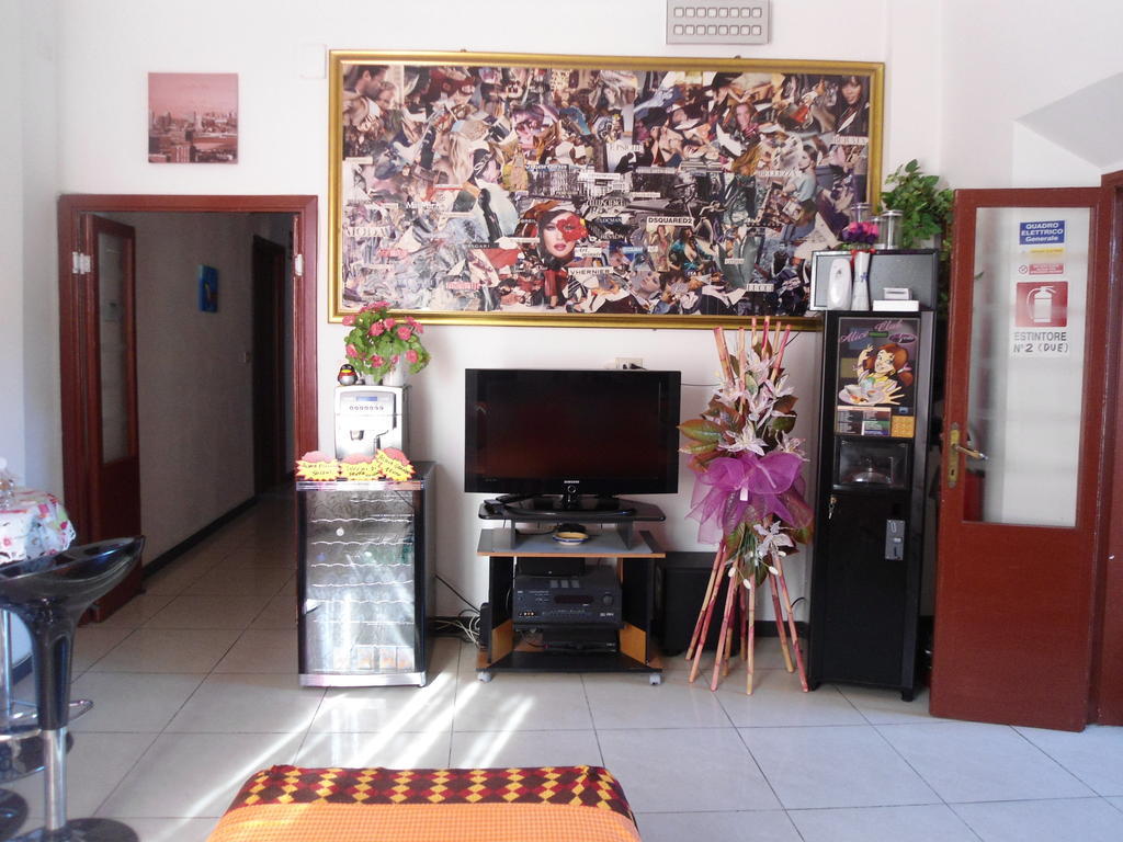 Hotel Houston Livorno - Struttura Esclusivamente Turistica - Not For Business Or Workers Ngoại thất bức ảnh